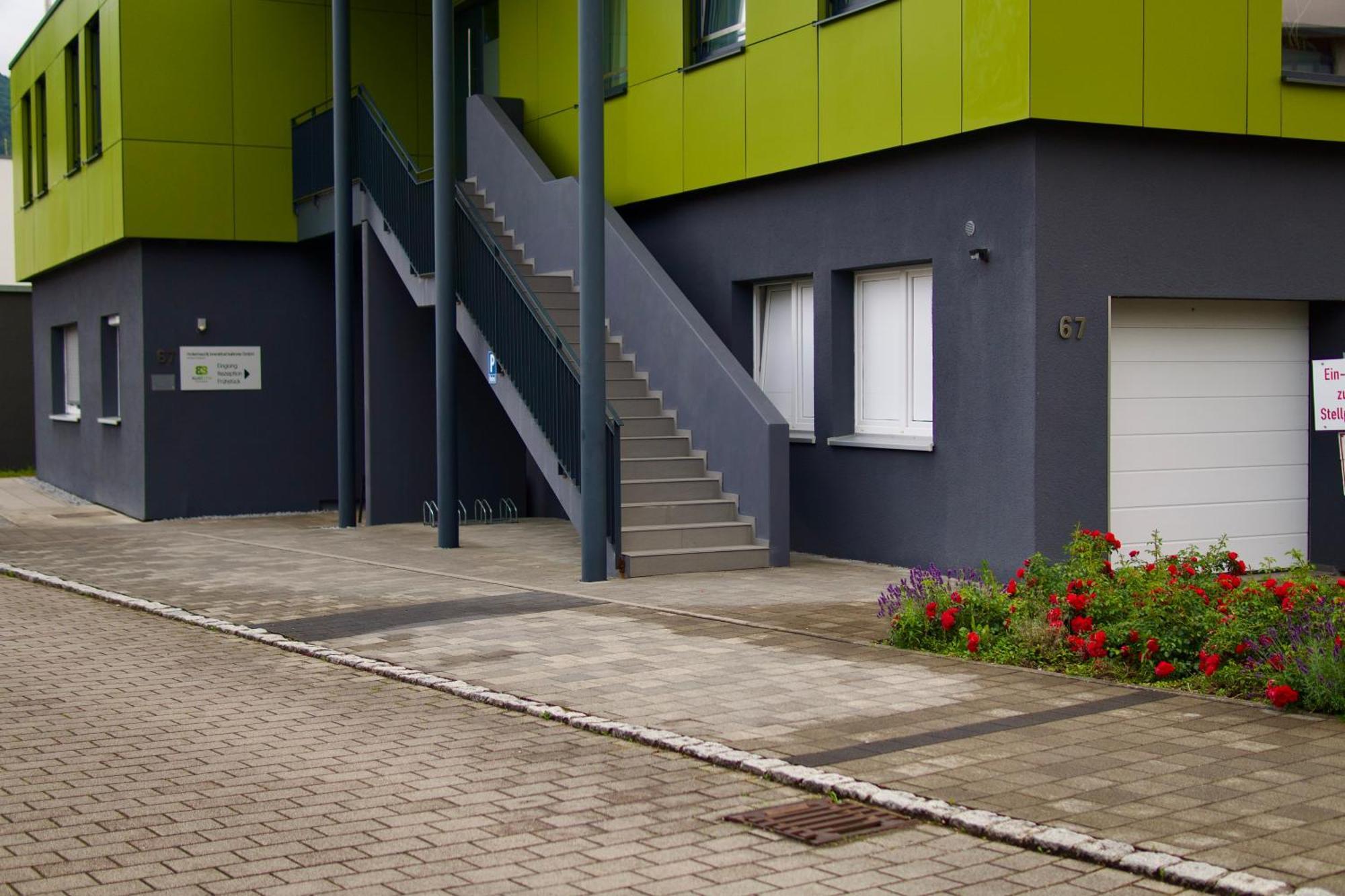 Bed & Breakfast Outlet Hotel Dettingen an der Erms Luaran gambar
