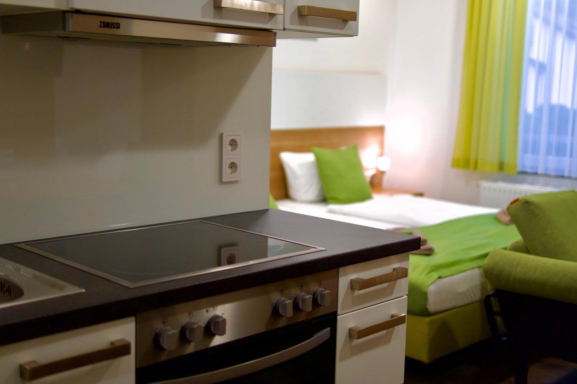 Bed & Breakfast Outlet Hotel Dettingen an der Erms Luaran gambar