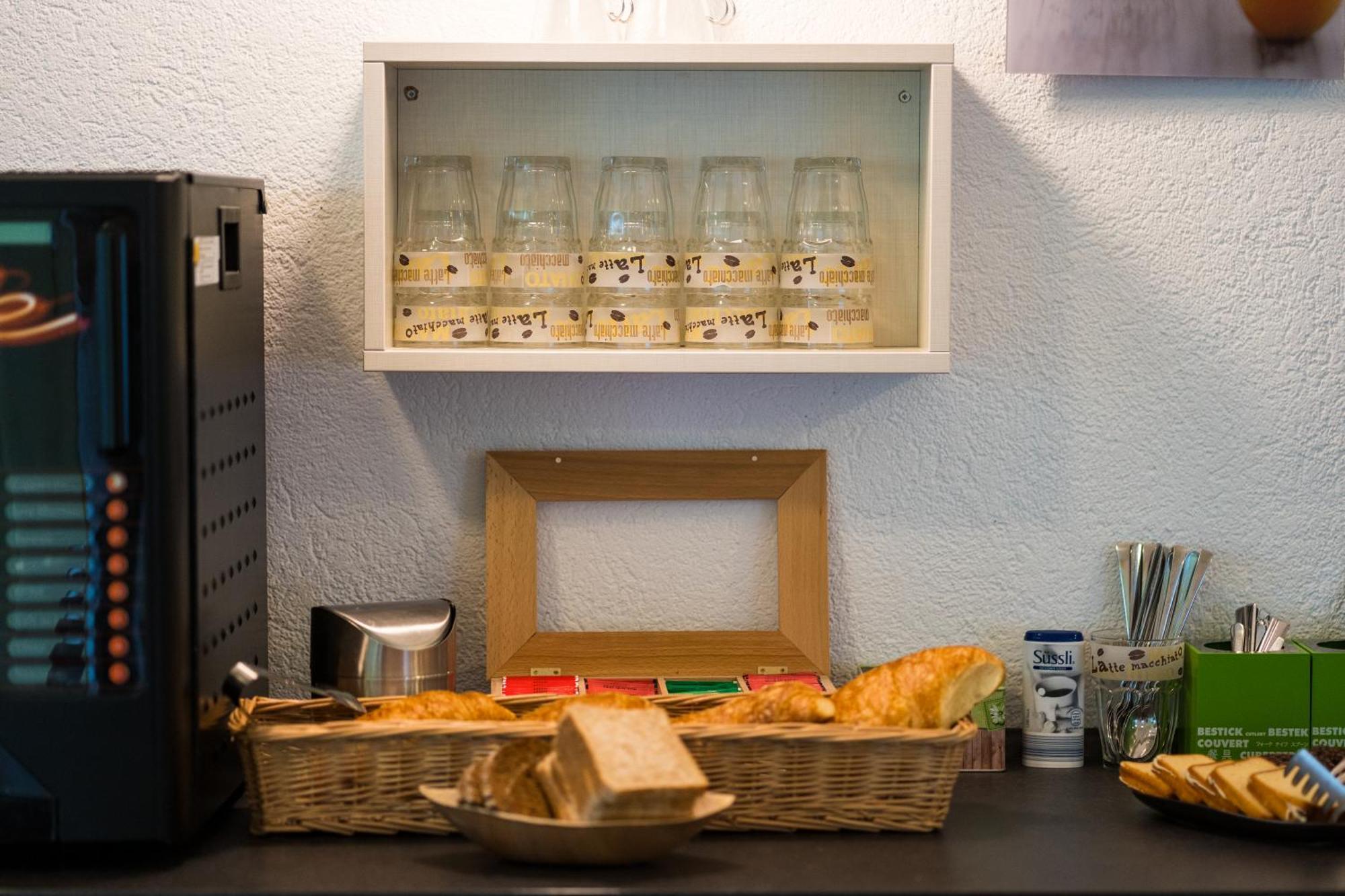 Bed & Breakfast Outlet Hotel Dettingen an der Erms Luaran gambar